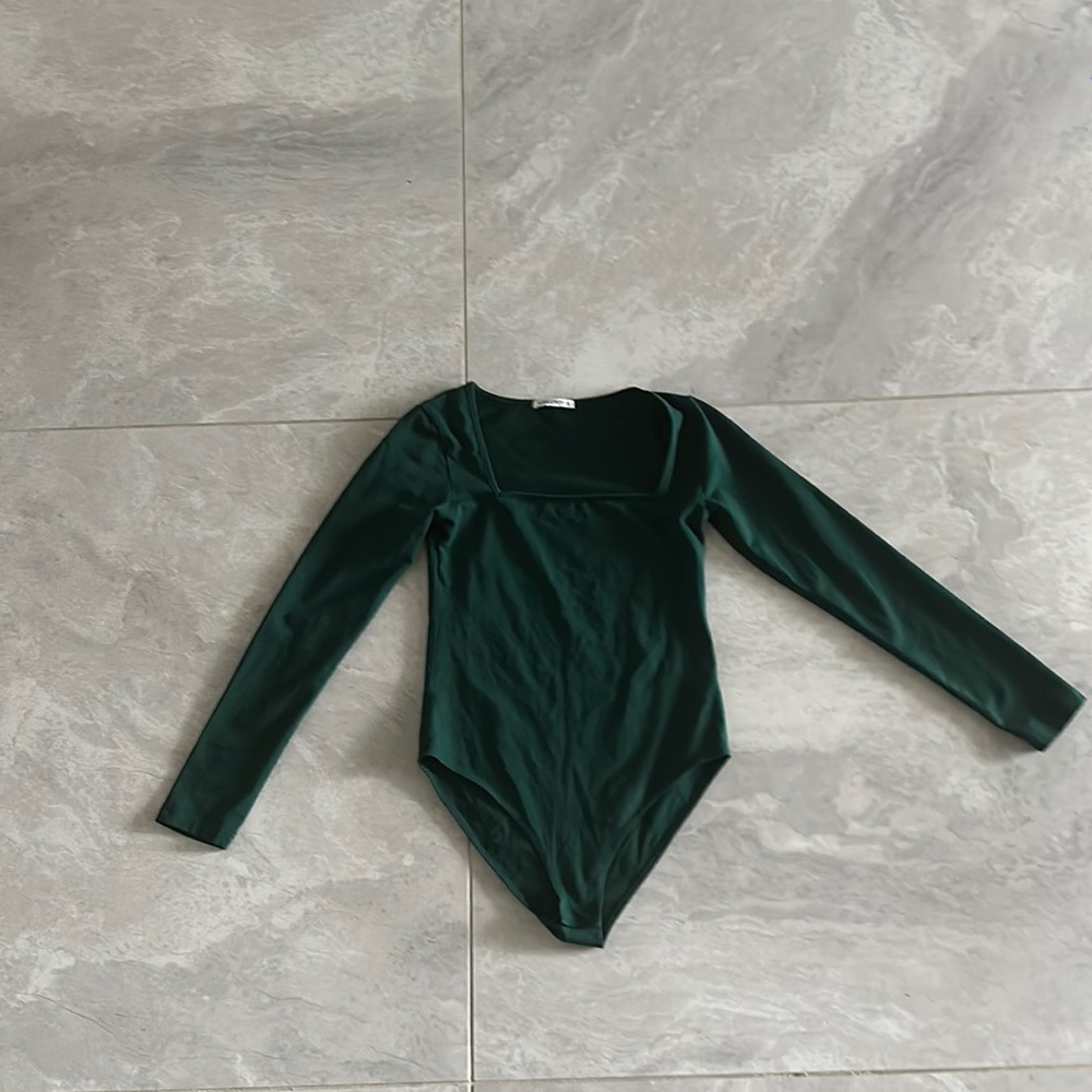 Long sleeve bodysuit, worn once